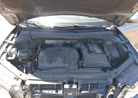 2018 Volkswagen Tiguan 2.0T S z USA, uszkodzony, nr VIN 3VV0B7AX0JM206272